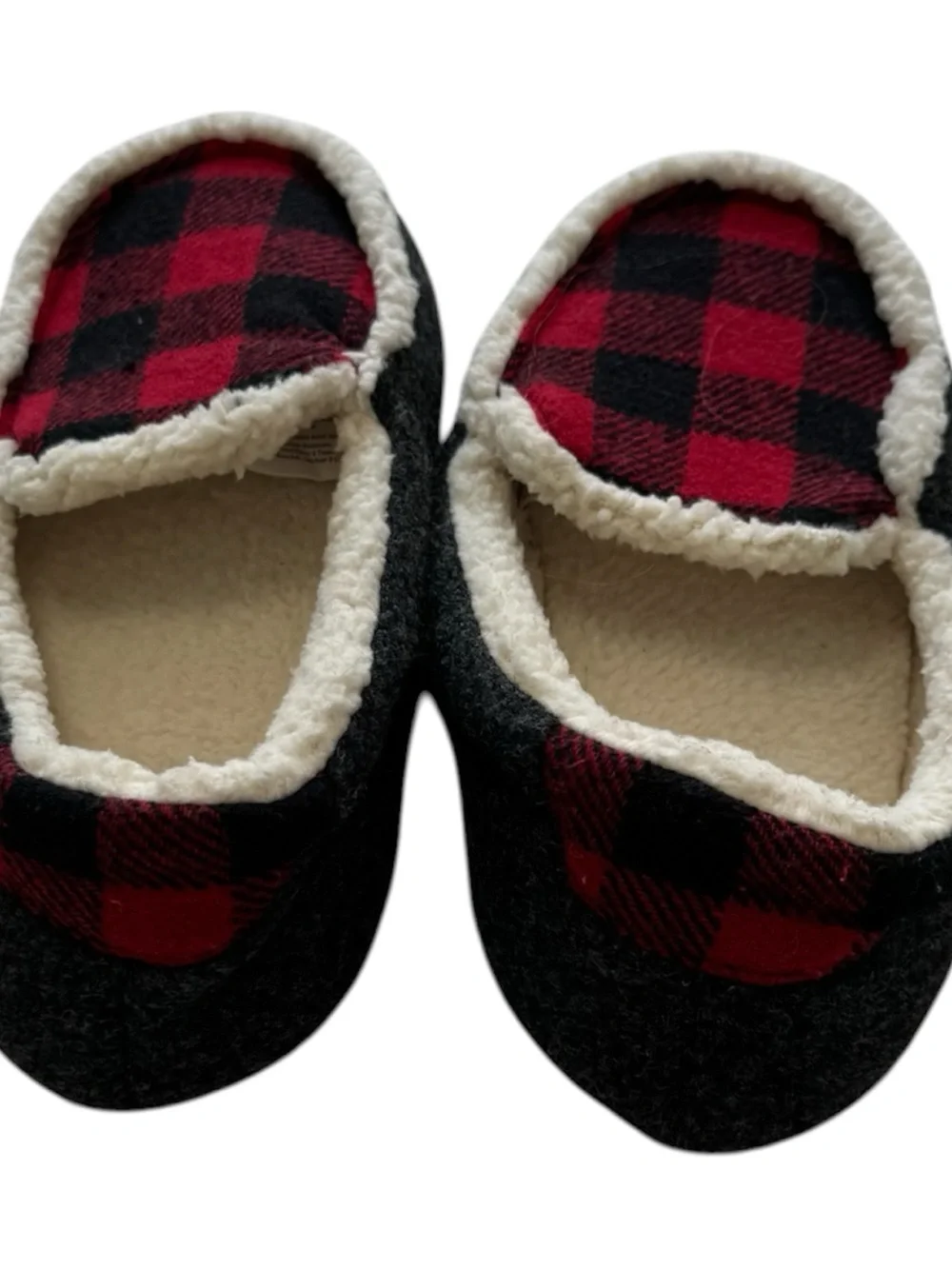 dearfoams Red & Black Buffalo Plaid Sherpa-Lined Moccasins Size 13-1